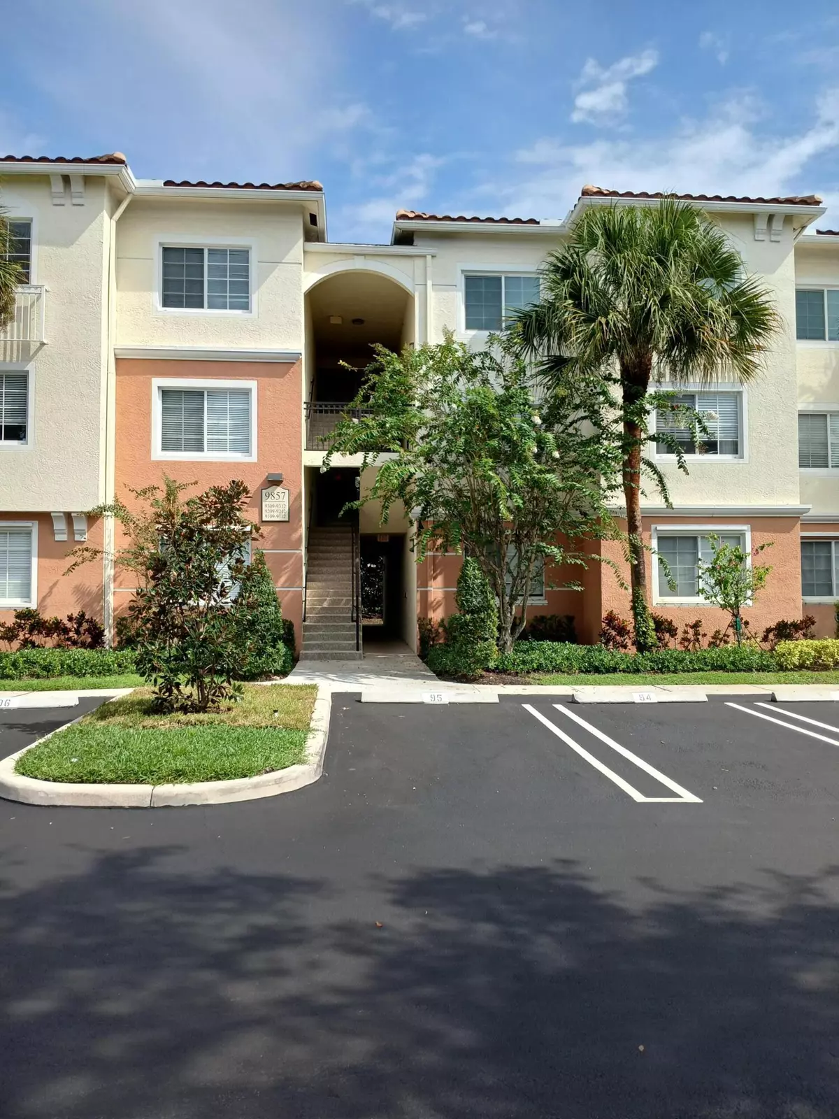 Royal Palm Beach, FL 33411,9857 Baywinds DR 9212