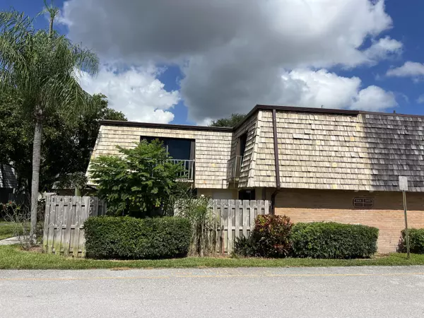 Palm Springs, FL 33461,345 Lake Arbor DR 345