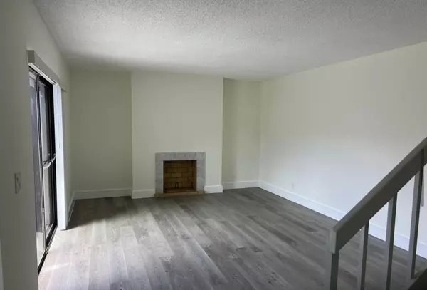 Palm Springs, FL 33461,345 Lake Arbor DR 345