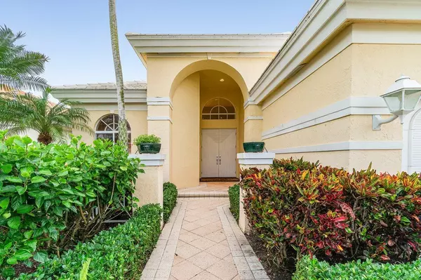 Palm Beach Gardens, FL 33418,125 Emerald Key LN