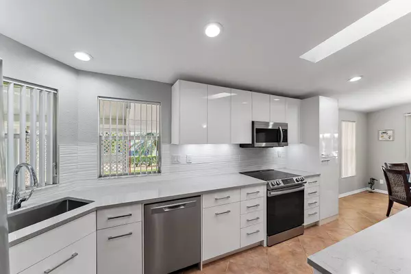 3040 Eagles Nest WAY, Port Saint Lucie, FL 34952