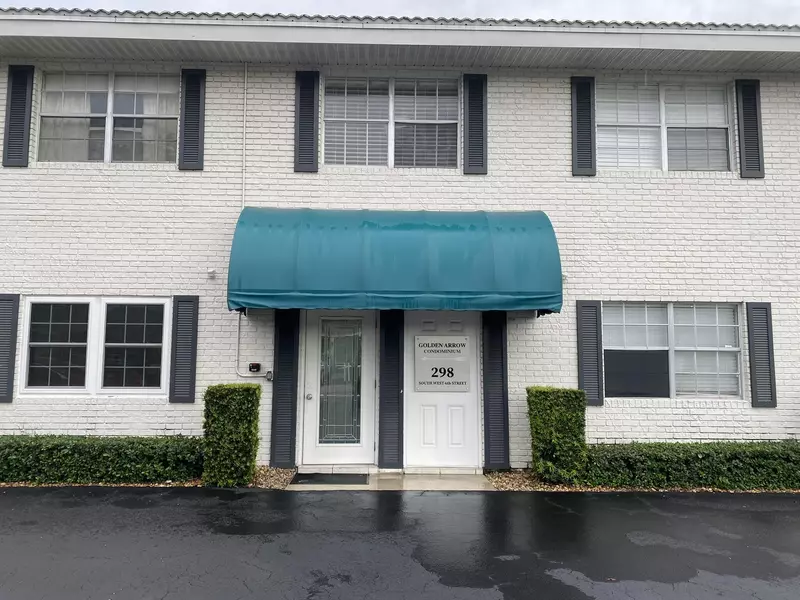 298 SW 6th ST 109, Boca Raton, FL 33432