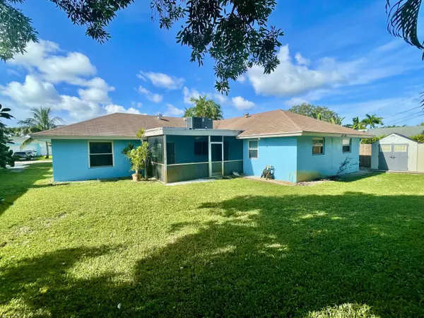 Jupiter, FL 33469,4199 Robert ST