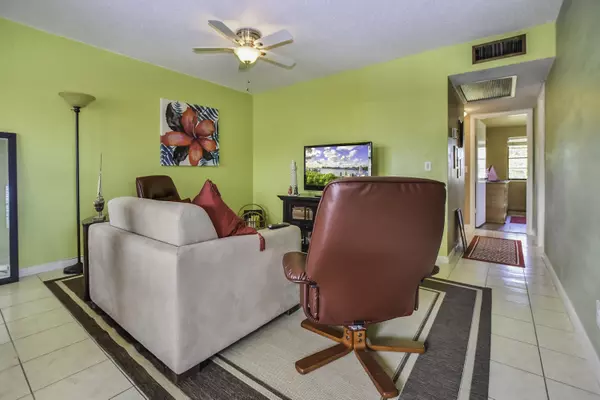 Deerfield Beach, FL 33442,21 Markham A