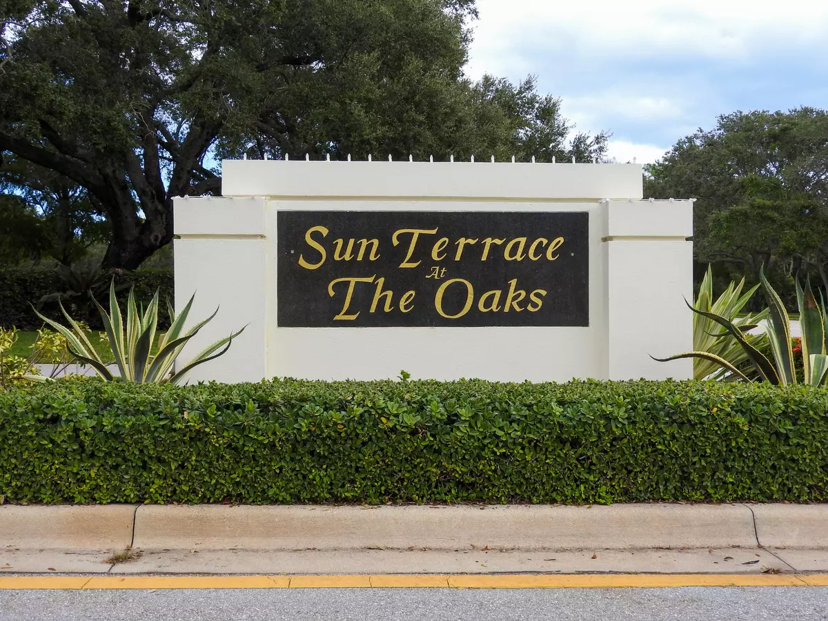 Palm Beach Gardens, FL 33410,1702 Silverleaf Oak CT