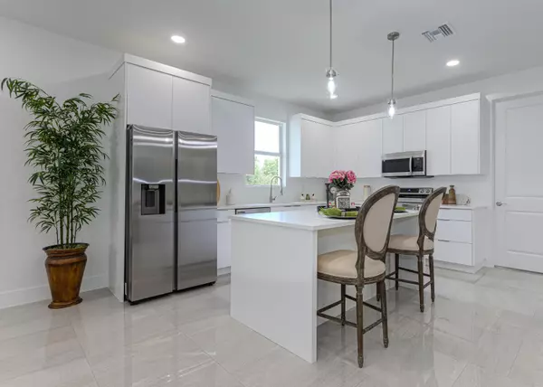 Palm Springs, FL 33461,3798 Coconut RD