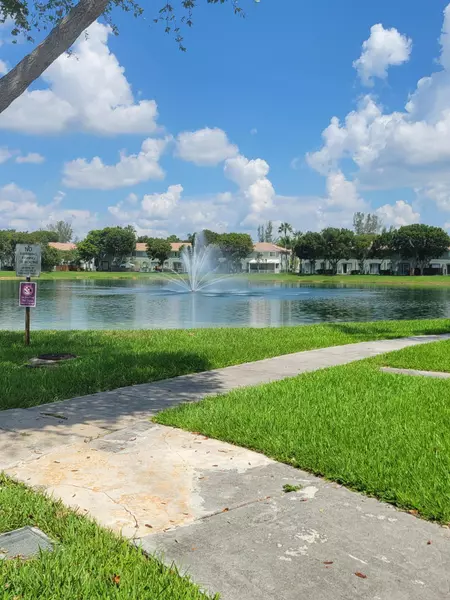 2711 SE 16th AVE 102, Homestead, FL 33035