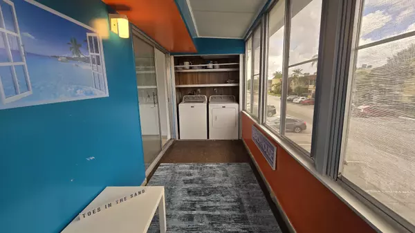 Delray Beach, FL 33484,670 N Flanders 670