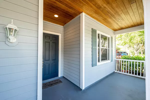 Port Saint Lucie, FL 34983,615 NE Canoe Park CIR