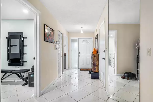 Tamarac, FL 33321,7614 NW 99th AVE