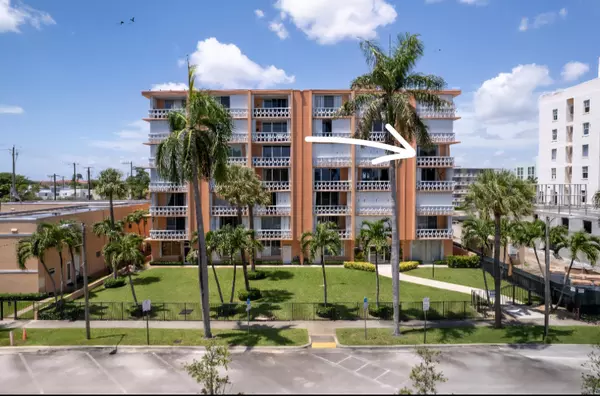 Lake Worth Beach, FL 33460,15 S Golfview RD 501