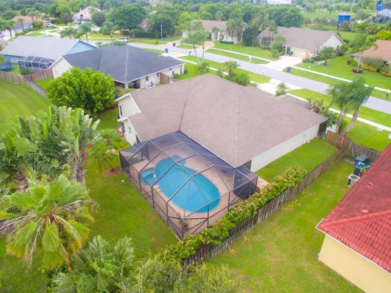 13725 Folkestone CIR, Wellington, FL 33414
