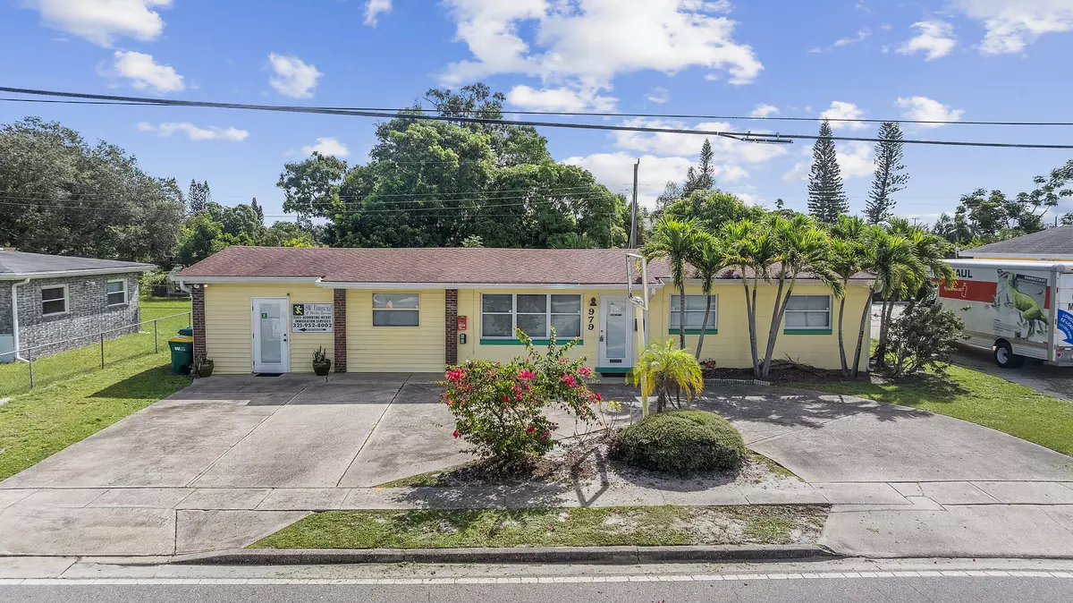 Melbourne, FL 32935,979 Croton RD