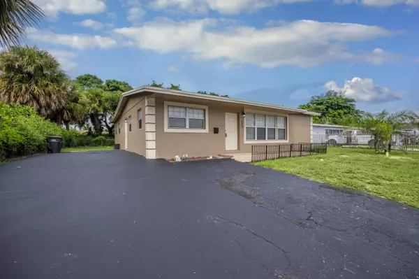 1023 N Australian AVE, West Palm Beach, FL 33401