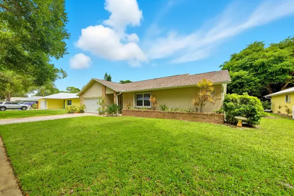Vero Beach, FL 32960,1316 41st AVE