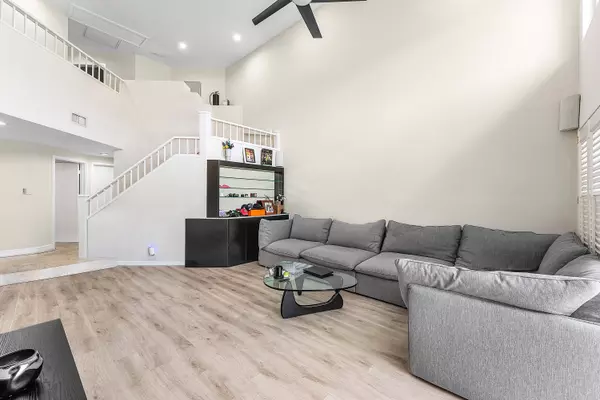 Boca Raton, FL 33496,2103 NW 53rd ST