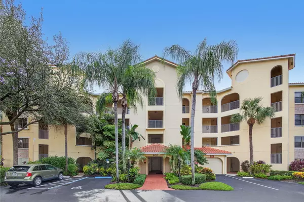 Juno Beach, FL 33408,200 Uno Lago DR 402