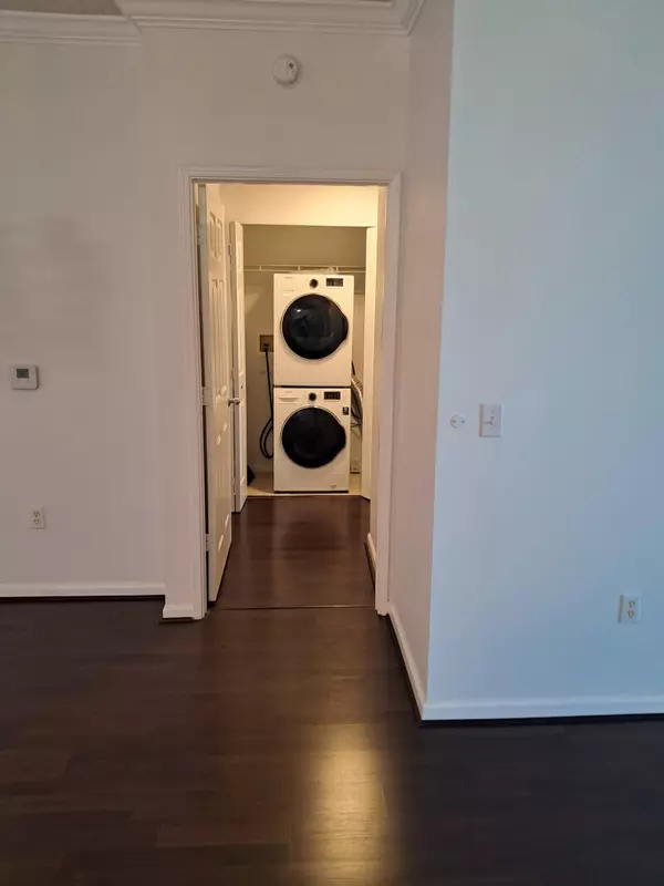 West Palm Beach, FL 33401,651 Okeechobee BLVD 1109