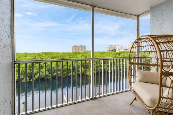 689 NE 6th CT 4050, Boynton Beach, FL 33435