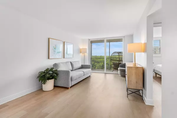 Boynton Beach, FL 33435,689 NE 6th CT 4050