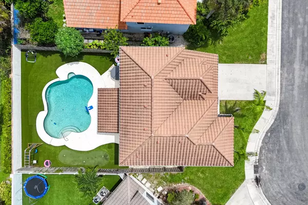 Jupiter, FL 33458,141 St Michaels CT