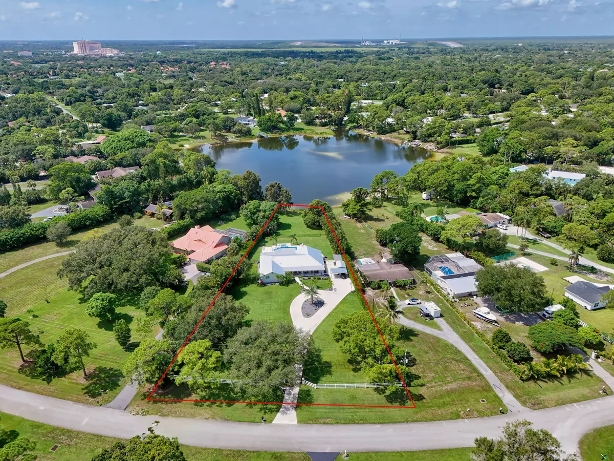 Palm Beach Gardens, FL 33418,4628 Square Lake DR