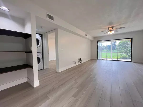 Jupiter, FL 33458,2061 Keystone DR A