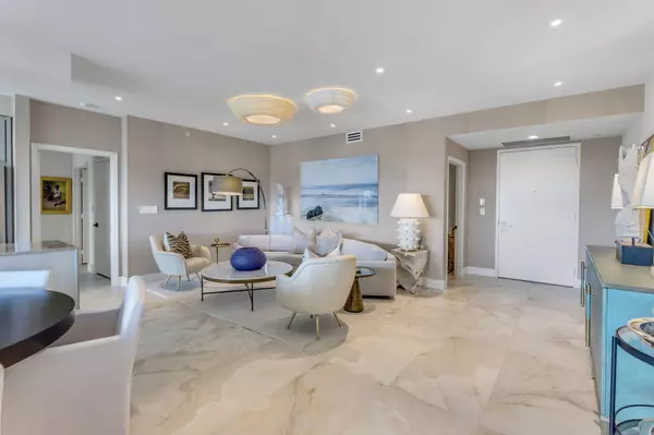 Boca Raton, FL 33432,500 SE Mizner BLVD A704