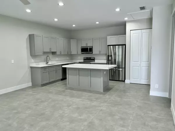 Palm Springs, FL 33406,2573 Gulfstream RD