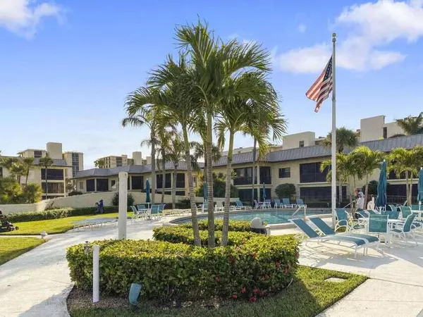 Tequesta, FL 33469,275 Beach RD B202