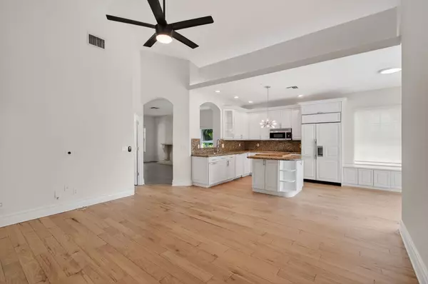 Delray Beach, FL 33444,1210 Delray Lakes DR