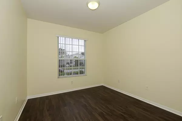 Port Saint Lucie, FL 34986,522 SW Indian Key DR