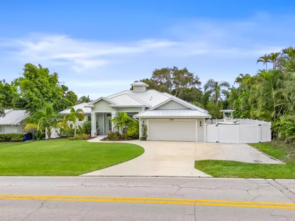 Stuart, FL 34997,5139 SE Horseshoe Point RD
