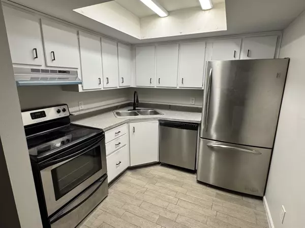 Lake Worth Beach, FL 33460,1415 Lake AVE 1