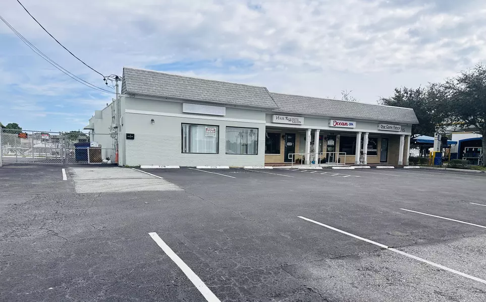 717 Northlake Blvd BLVD B, North Palm Beach, FL 33408