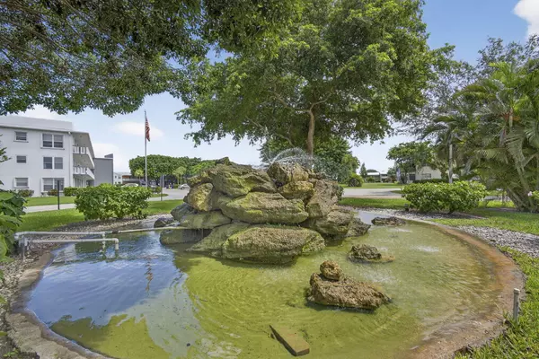 West Palm Beach, FL 33417,312 Wellington C