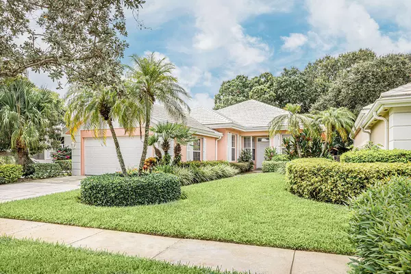 Palm Beach Gardens, FL 33410,8593 Wakefield DR