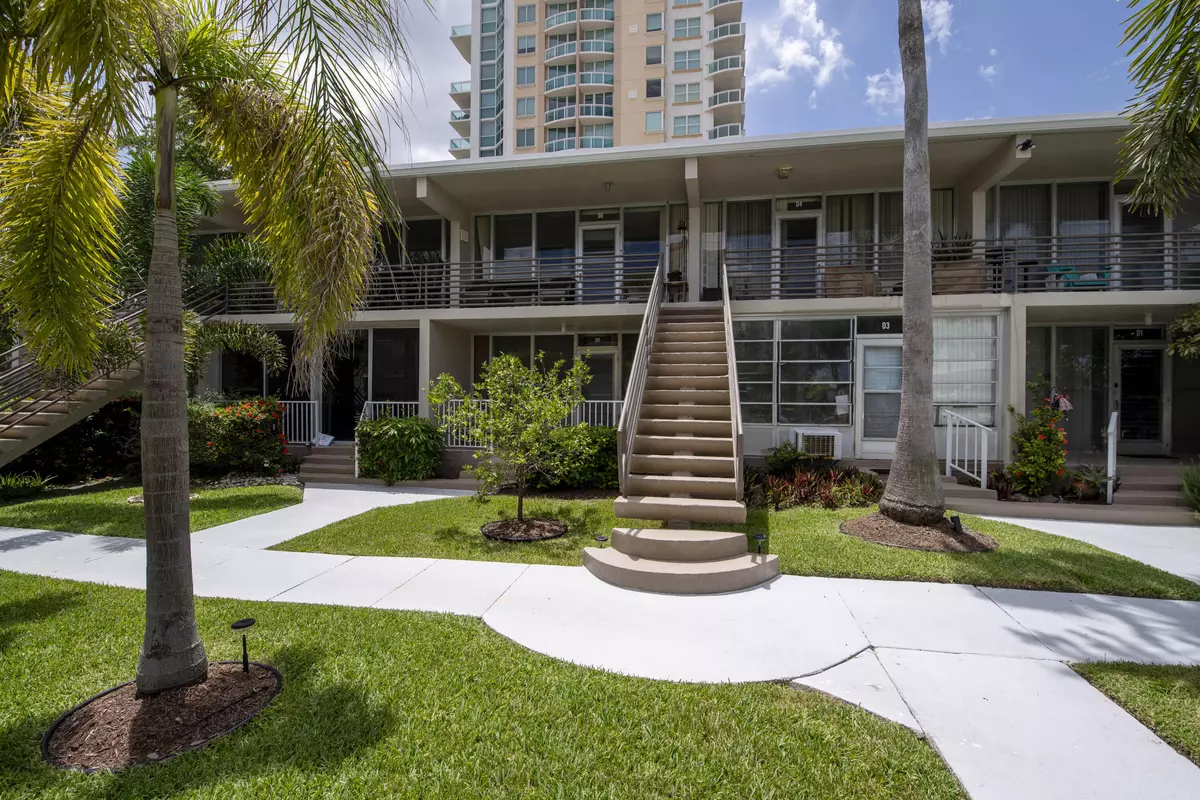 Fort Lauderdale, FL 33304,901 N Birch RD D10