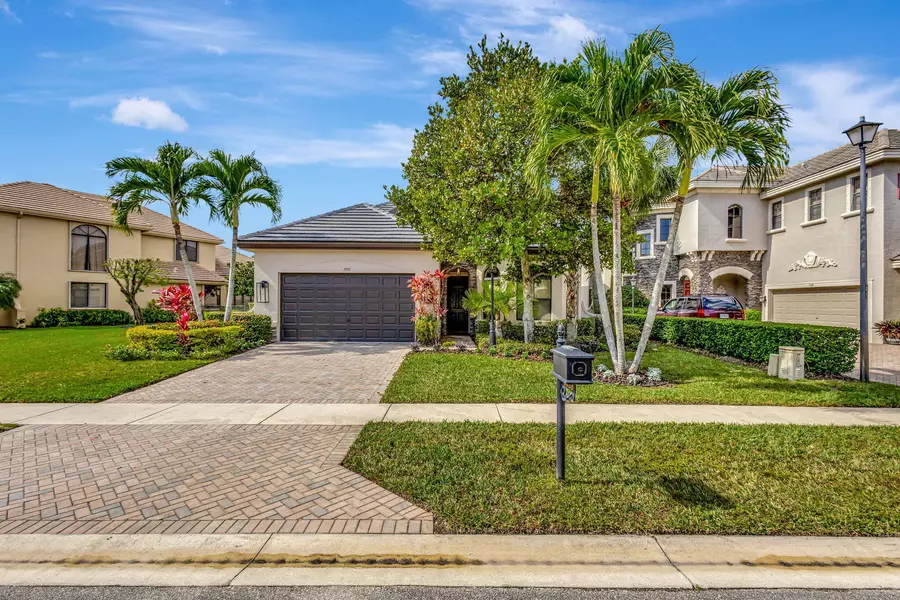 3553 Collonade DR, Wellington, FL 33449