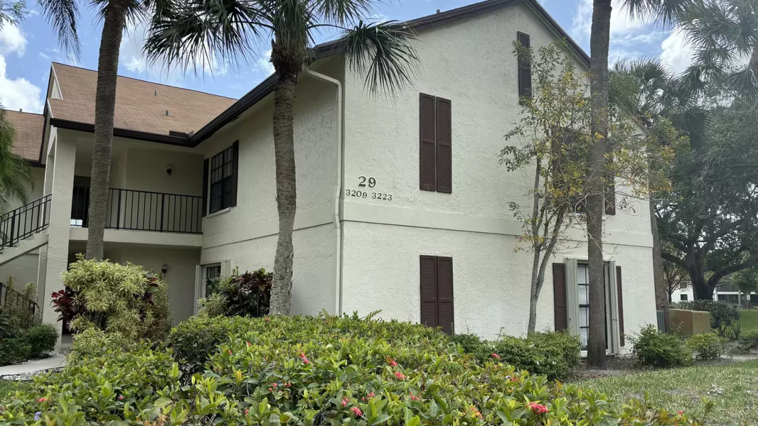 3209 Jog Park DR 2914, Greenacres, FL 33467