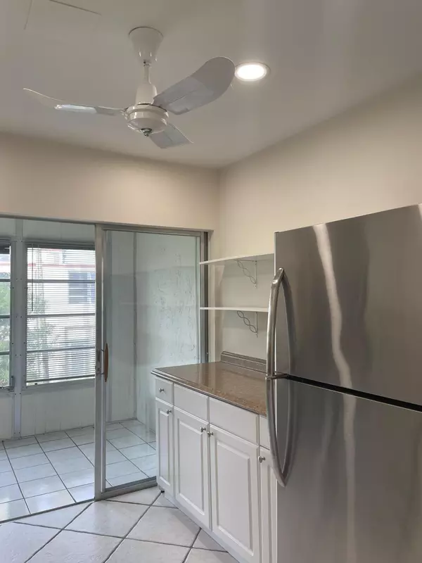 Delray Beach, FL 33446,1 Abbey LN 205