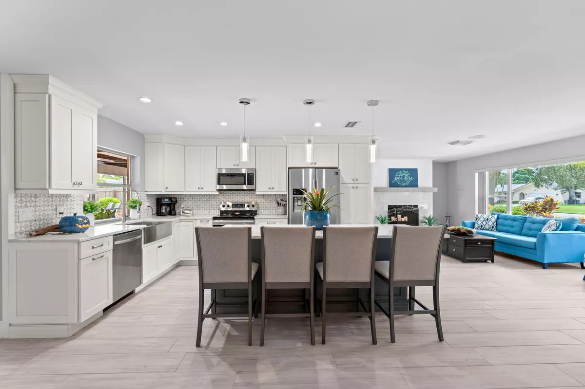 Palm Beach Gardens, FL 33410,11924 Banyan ST