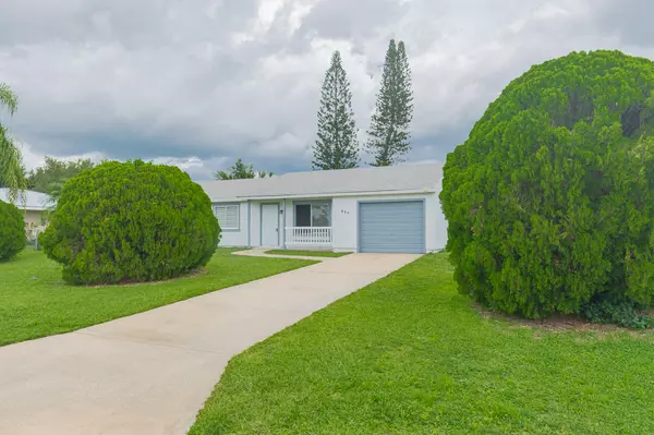 Port Saint Lucie, FL 34953,537 SW Bridgeport DR