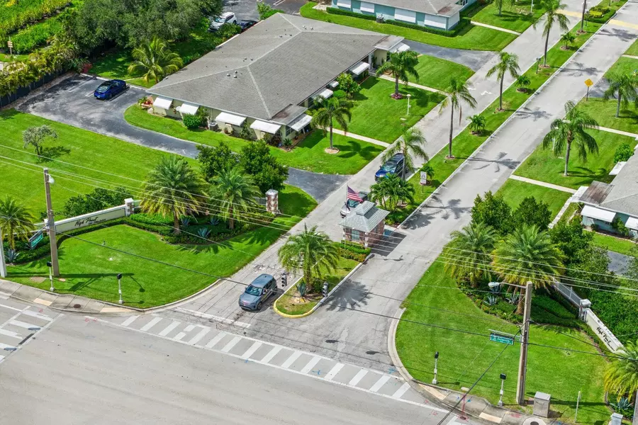 195 E High Point TER D, Delray Beach, FL 33445