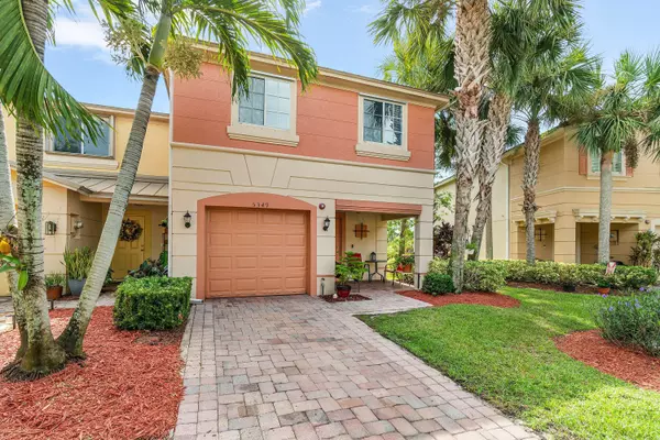 Stuart, FL 34997,5349 SE Jennings LN