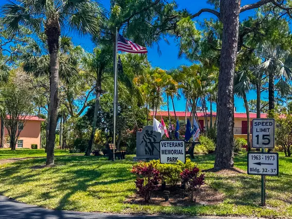 Stuart, FL 34994,1917 SW Palm City RD I