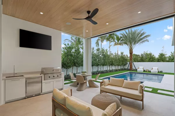 Delray Beach, FL 33444,310 Grove PL