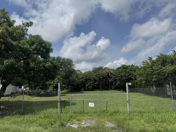 4329 Urquhart ST, Lake Worth, FL 33461