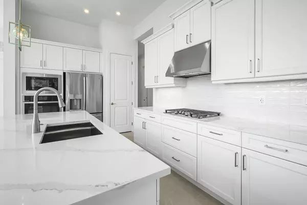 Port Saint Lucie, FL 34952,399 SE Via Sangro