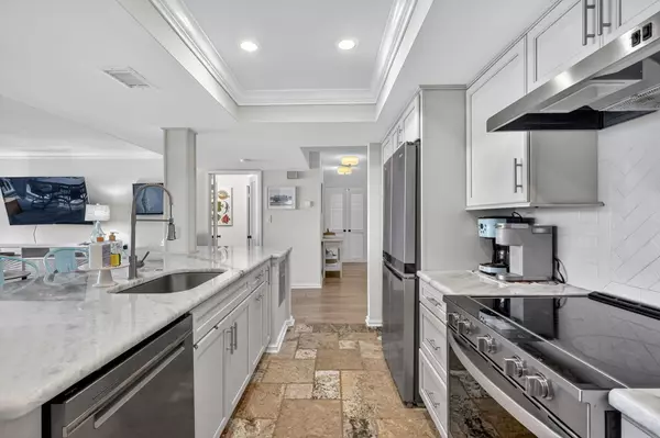 Stuart, FL 34996,669 NE Plantation RD 404